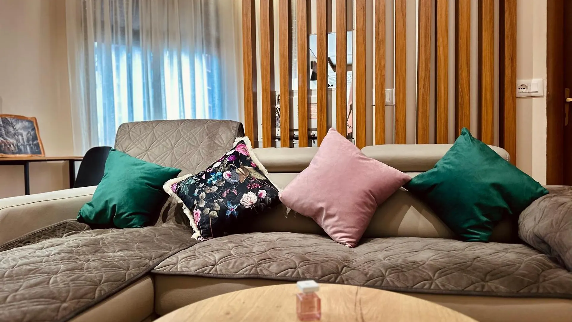Sunny Apartment Tirana